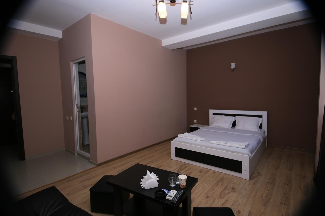 Hotel Polo Tbilisi Luaran gambar